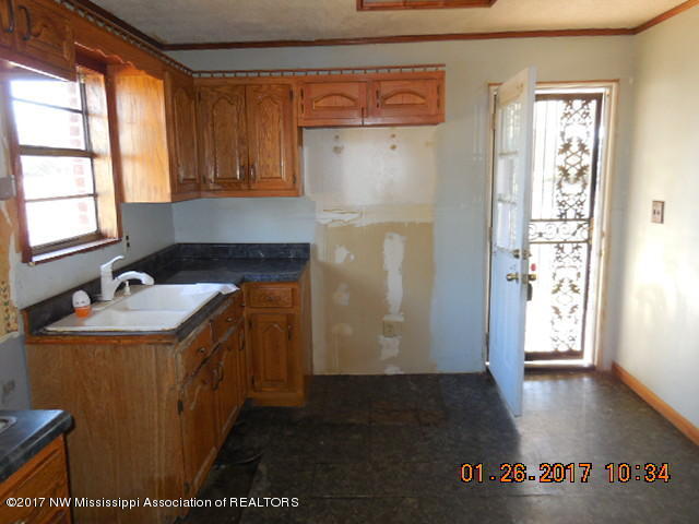1099 Scotland Road Coldwater, MS 38618 - Photo 8 of 20 DSCN2342