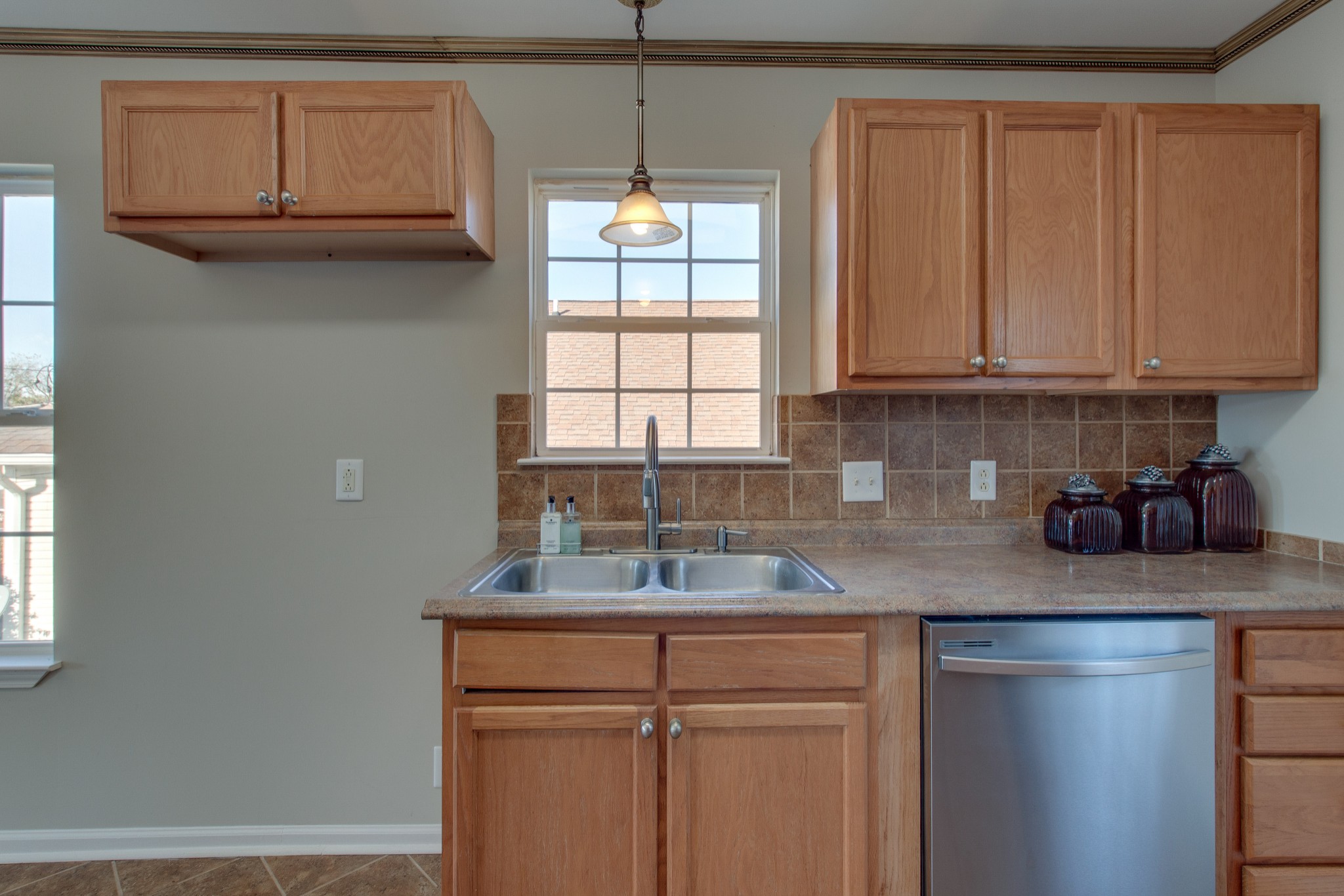 2716 Hydes Ferry Road Nashville, TN 37218 - Photo 9 of 26 Gallery Image 9