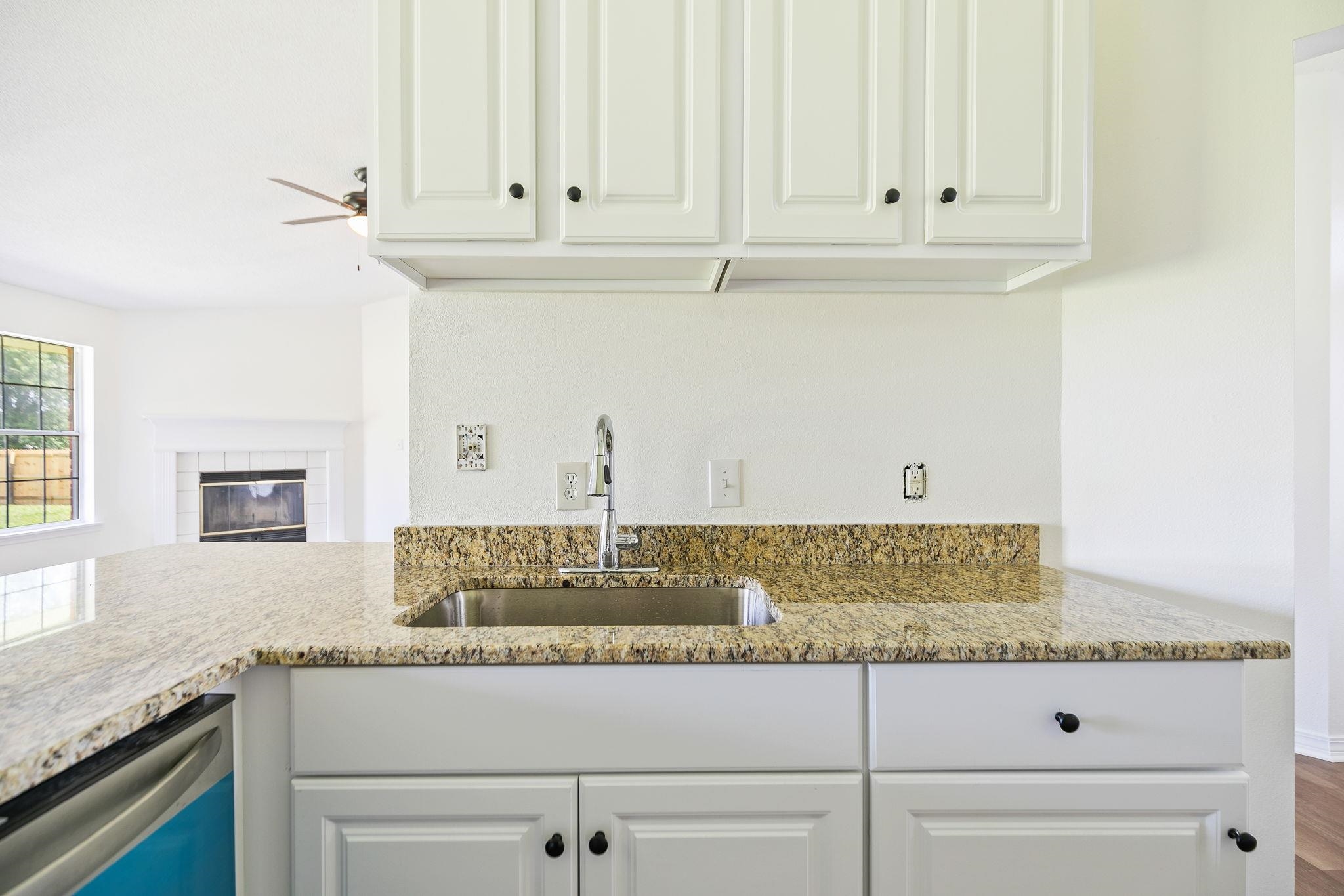 23676 Sparrows Point Daphne, AL 36526 - Photo 24 of 56 Kitchen