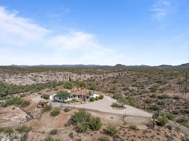 $499,000 | 46623 West Grand Avenue, Morristown, AZ 85342