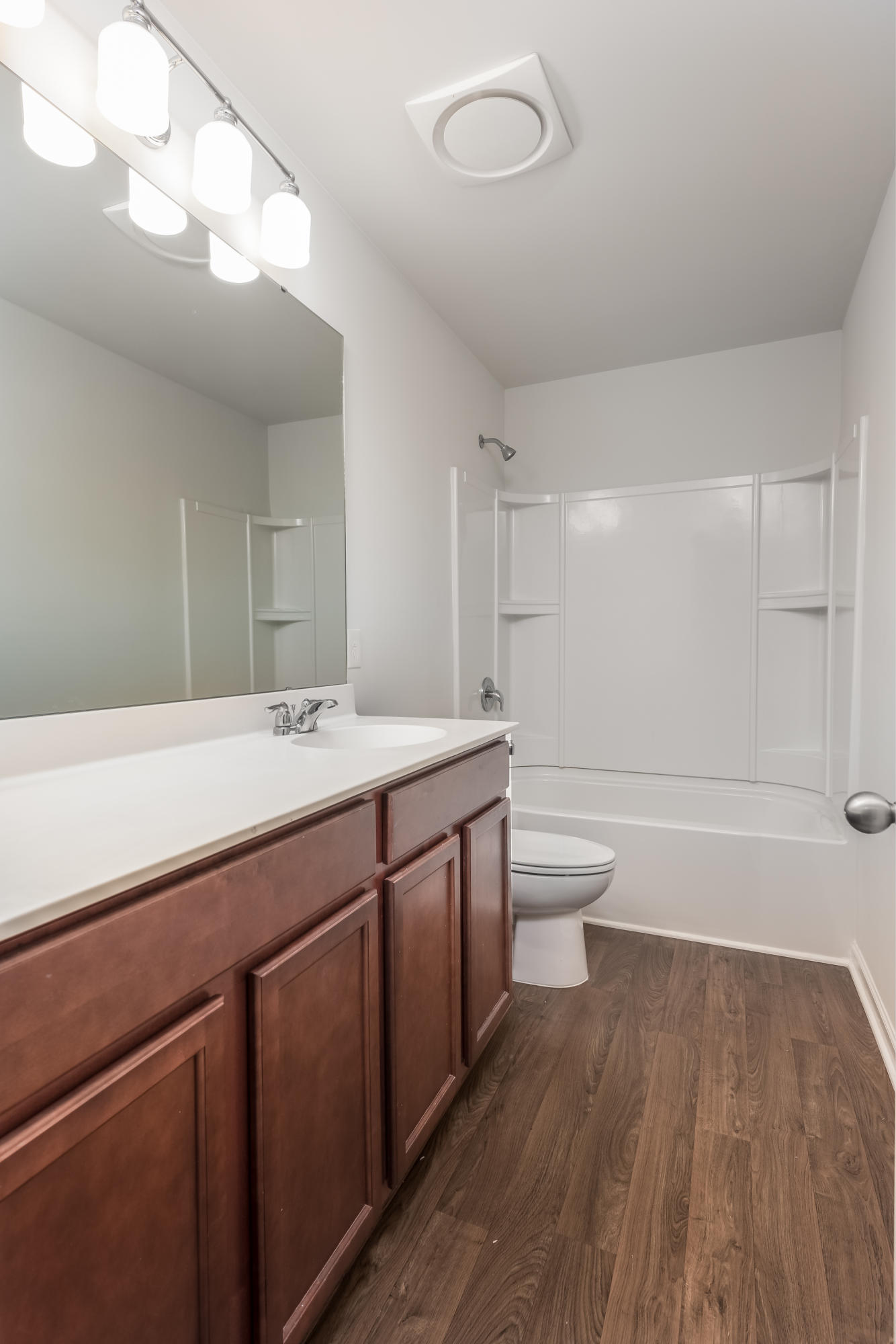 148 Cypress Plantation Road Moncks Corner, SC 29461 - Photo 27 of 37 Full Guest Bathroom