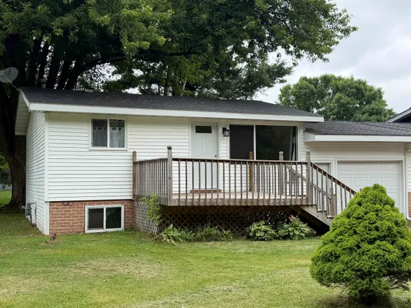 $130,000 | 406 East Linden Street, Abbotsford, WI 54405