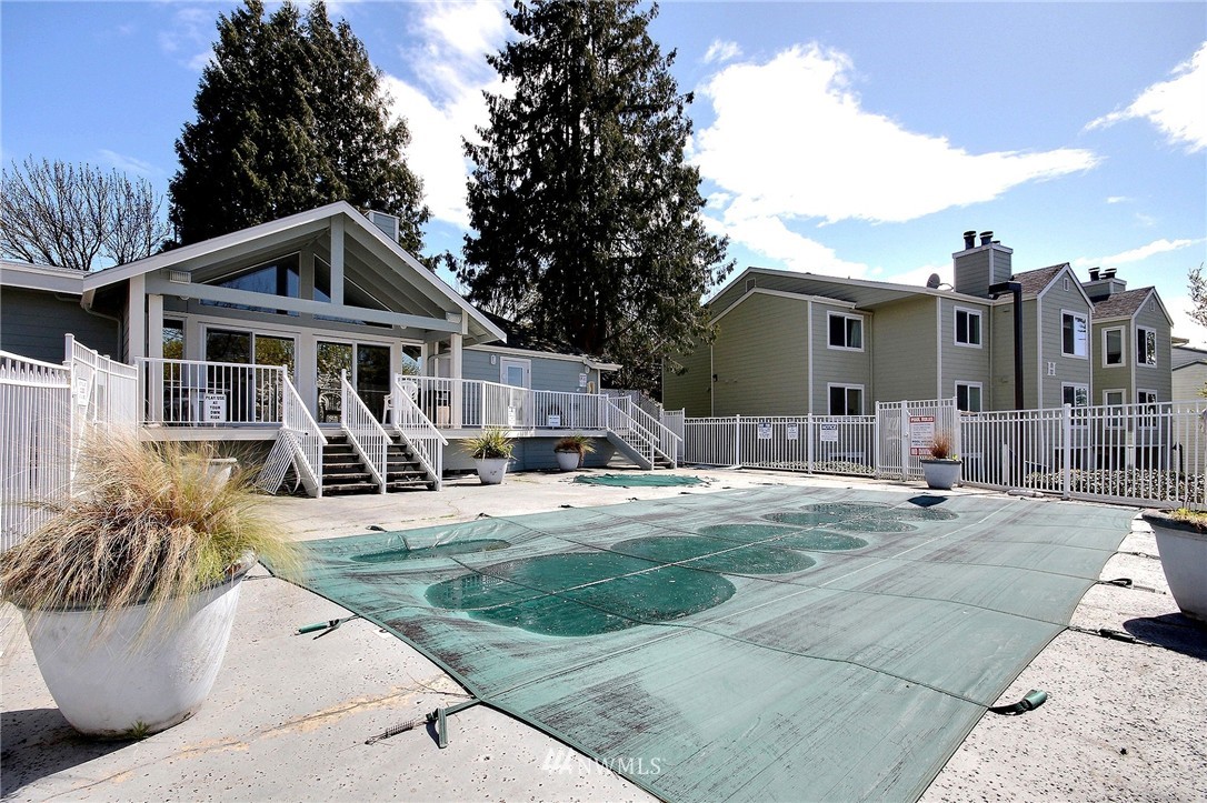 975 Aberdeen Avenue Northeast, Unit F207 Renton, WA 98056 - Photo 14 of 17
