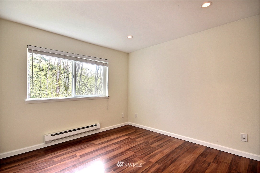 975 Aberdeen Avenue Northeast, Unit F207 Renton, WA 98056 - Photo 8 of 17