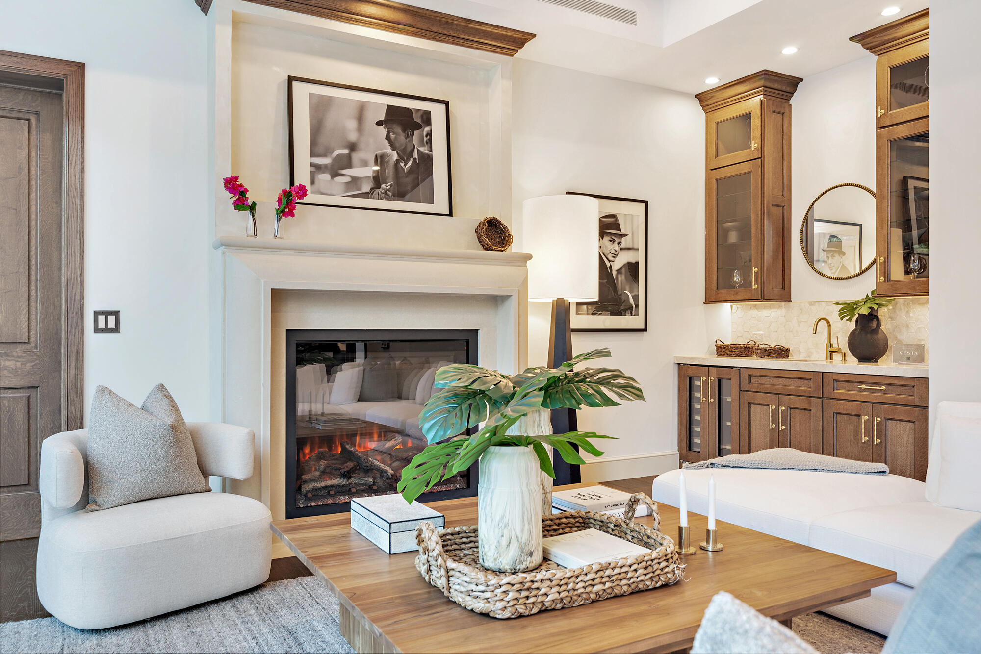 265 Marlborough Road West Palm Beach, FL 33405 - Photo 12 of 77 Living Room