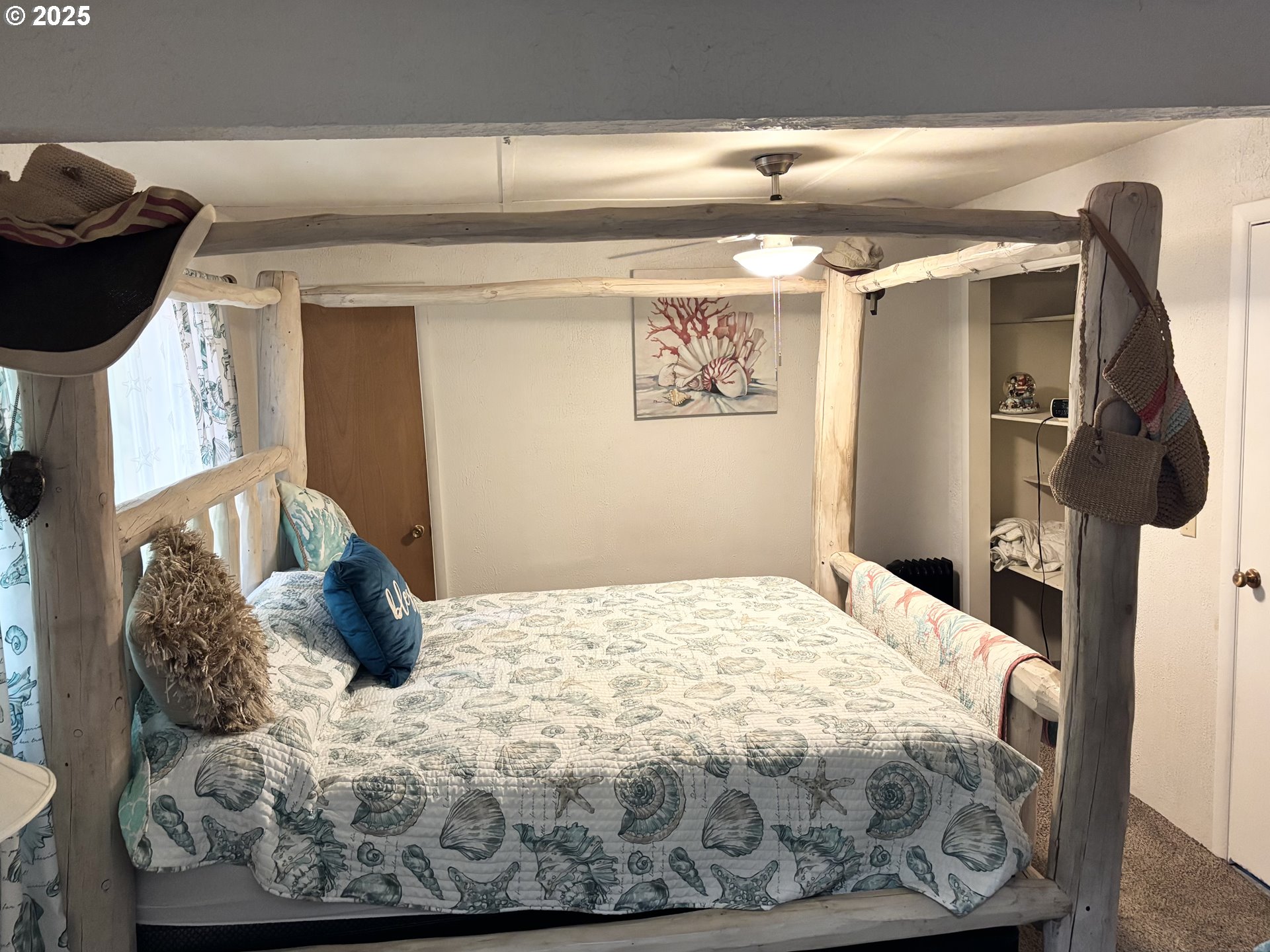 465 North 8th Street Lakeside, OR 97449 - Photo 12 of 38 Primary Bedroom