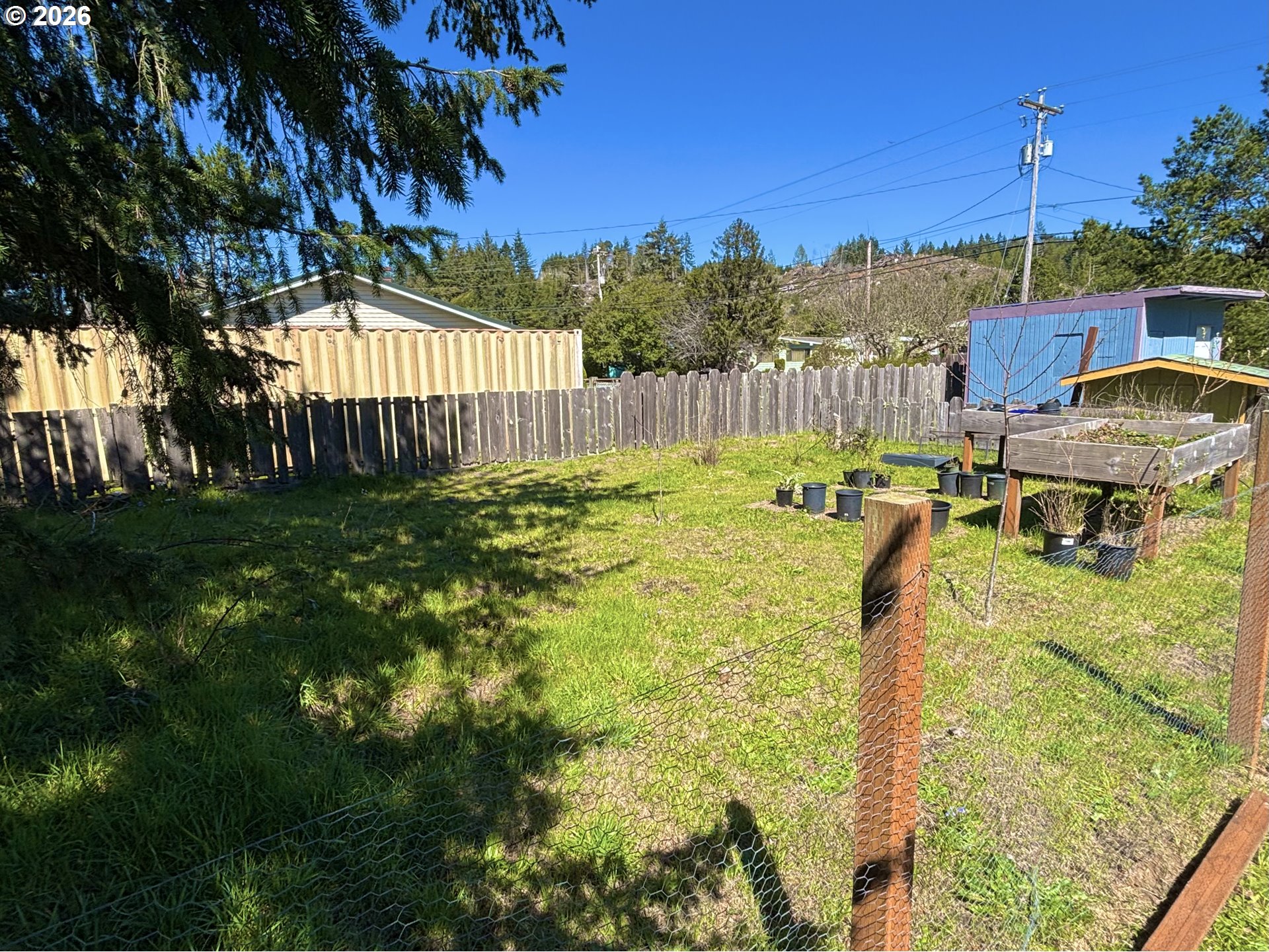 465 North 8th Street Lakeside, OR 97449 - Photo 29 of 38 Garden
