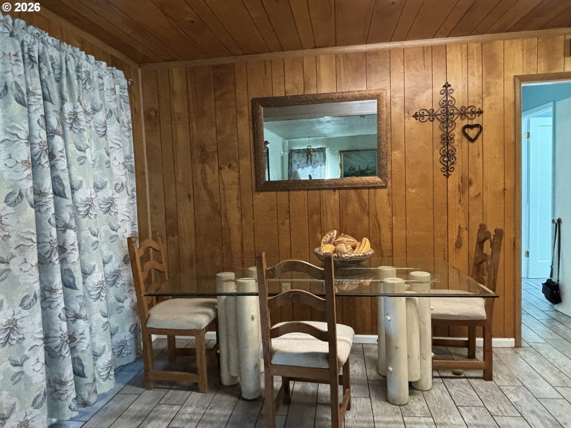 465 North 8th Street Lakeside, OR 97449 - Photo 7 of 38 Dining Area