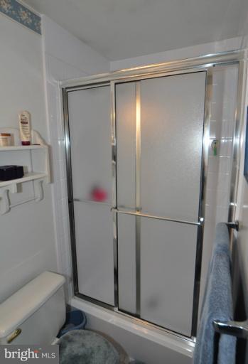 500 Marshall Road Southwest Vienna, VA 22180 - Photo 14 of 30 Bath (Master)