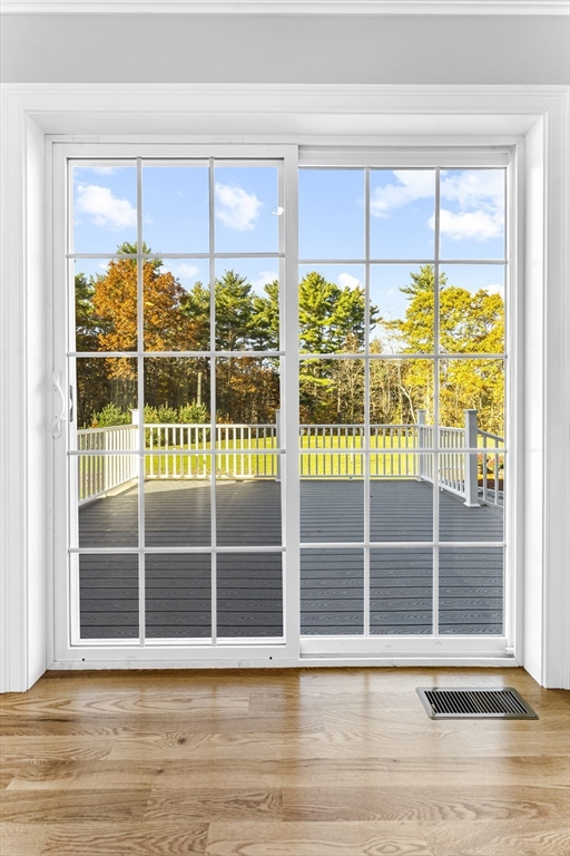 22 Townsend Road Shirley, MA 01464 - Photo 12 of 42