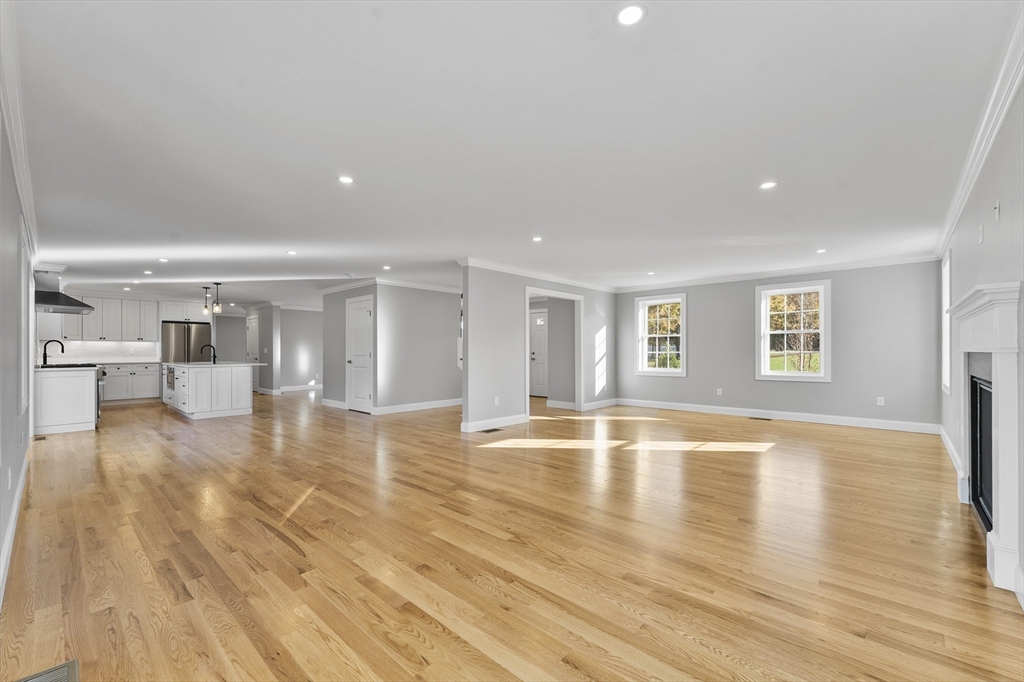 22 Townsend Road Shirley, MA 01464 - Photo 15 of 42