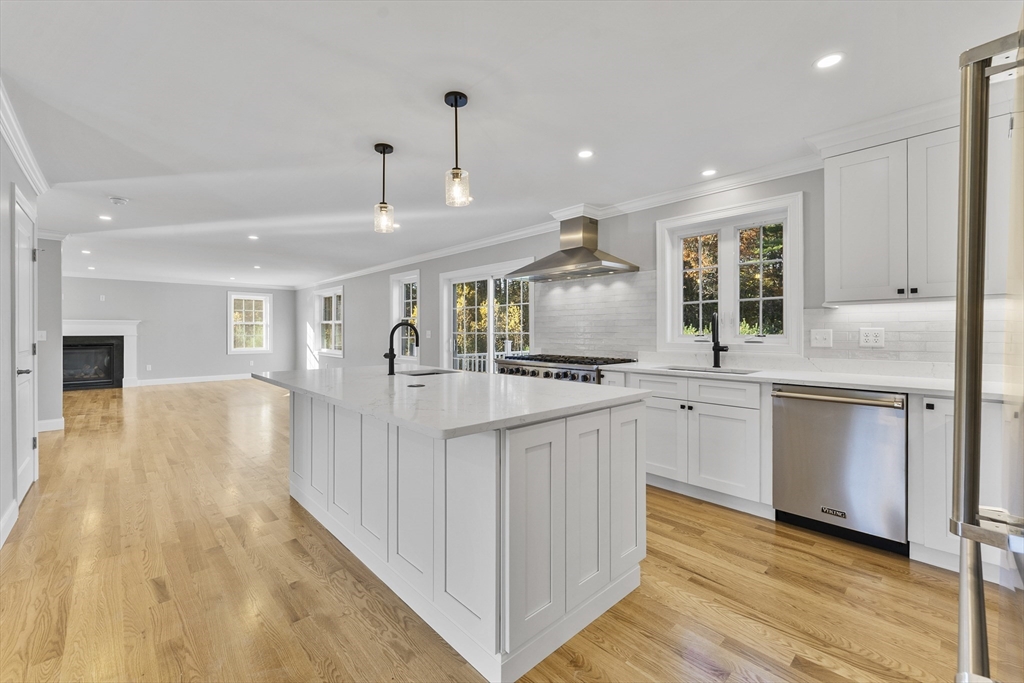 22 Townsend Road Shirley, MA 01464 - Photo 17 of 42