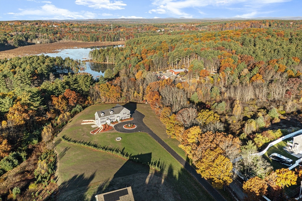 22 Townsend Road Shirley, MA 01464 - Photo 3 of 42