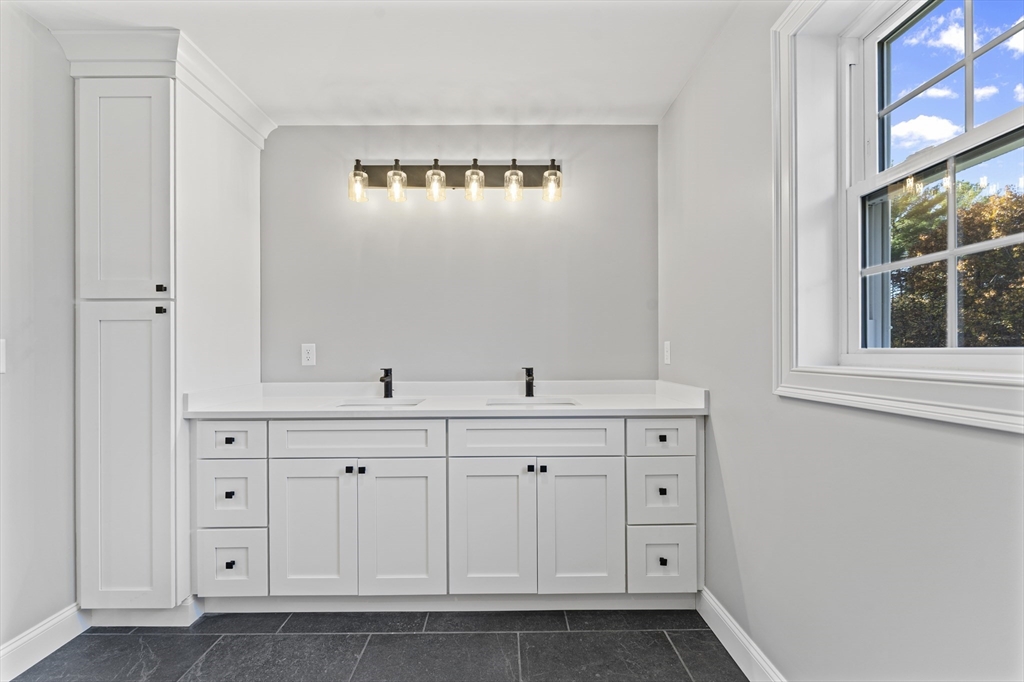 22 Townsend Road Shirley, MA 01464 - Photo 33 of 42