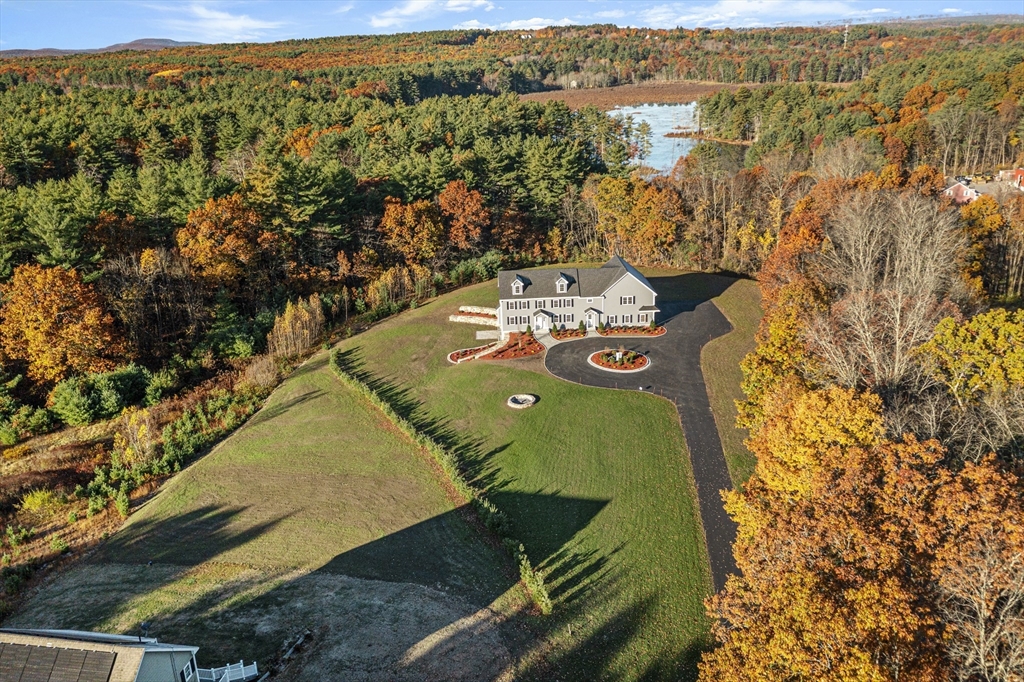 22 Townsend Road Shirley, MA 01464 - Photo 4 of 42