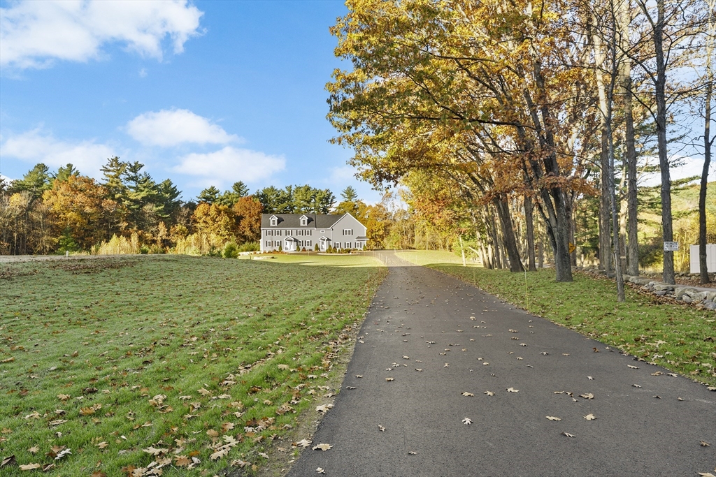22 Townsend Road Shirley, MA 01464 - Photo 7 of 42