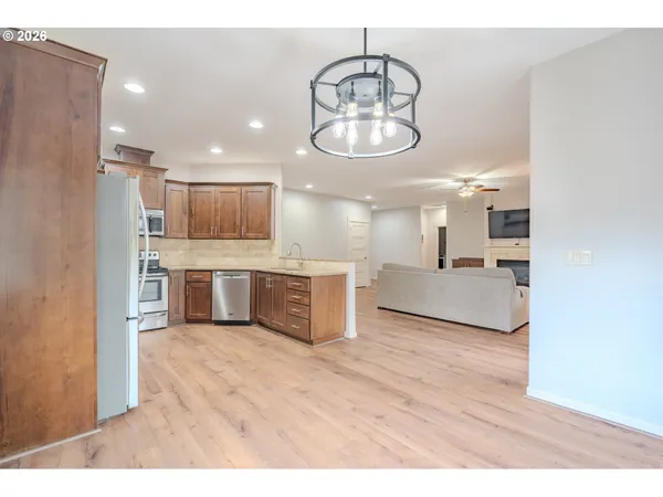 $575,000 | 2156 Southwest 14th Drive, Gresham, OR 97080