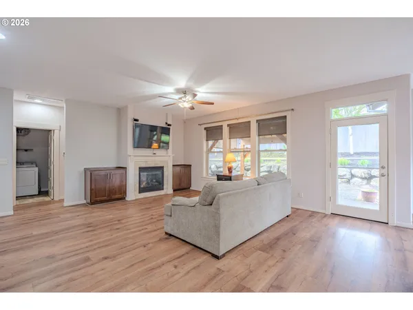 $575,000 | 2156 Southwest 14th Drive, Gresham, OR 97080