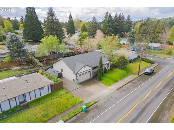 $575,000 | 2156 Southwest 14th Drive, Gresham, OR 97080