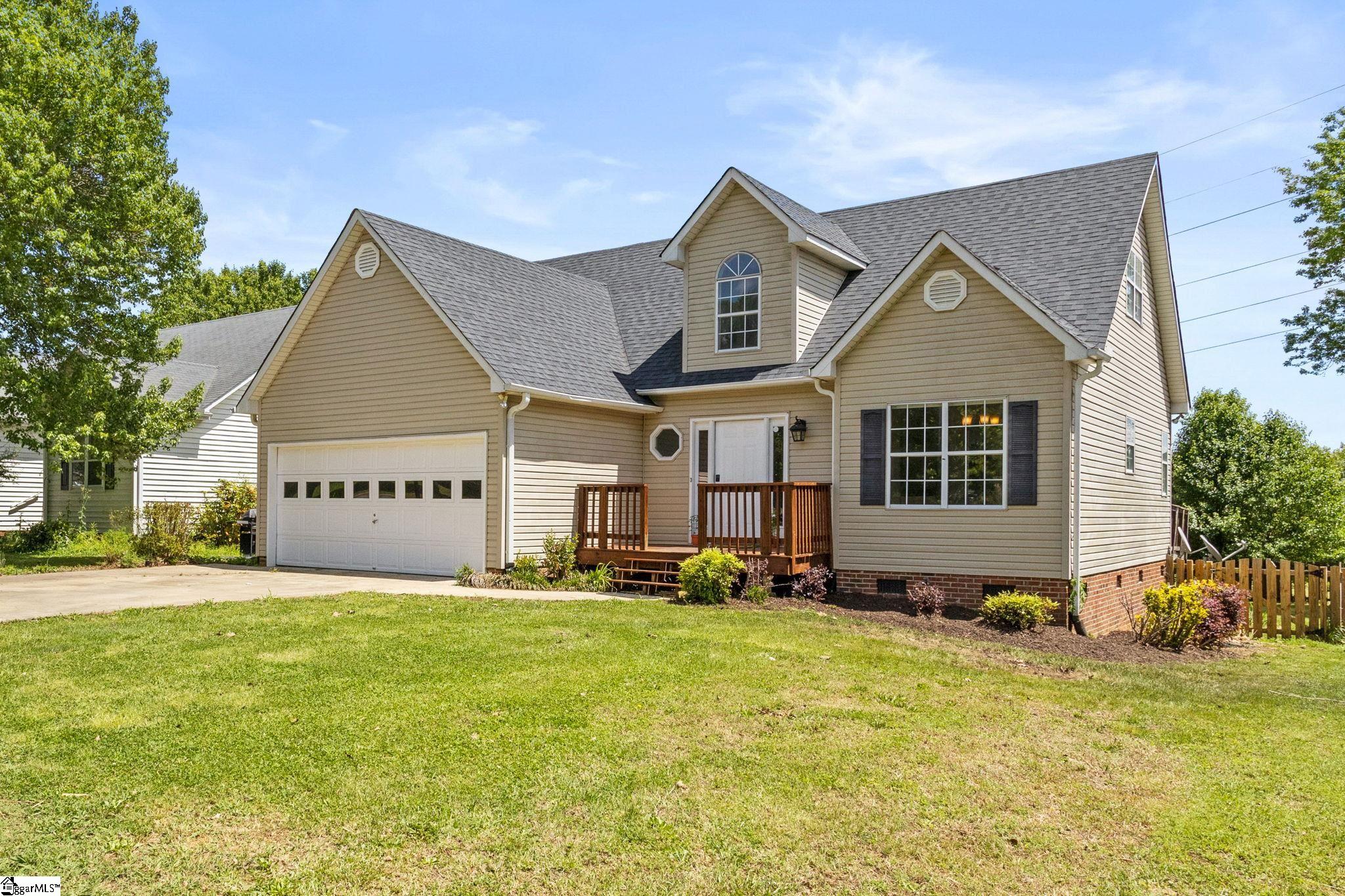 116 Kelly Lane Easley, SC 29642 - Photo 1 of 36 Gallery Image 1