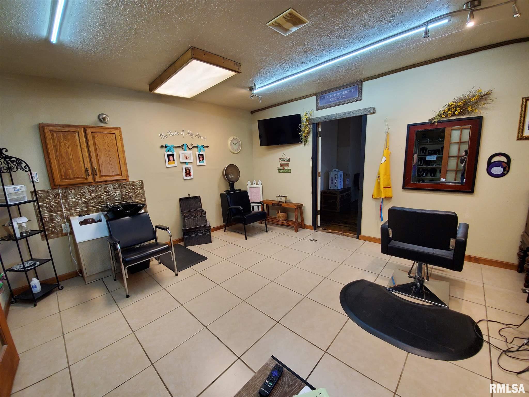 8333 Golf Course Road McLeansboro, IL 62859 - Photo 12 of 21 Gallery Image 12