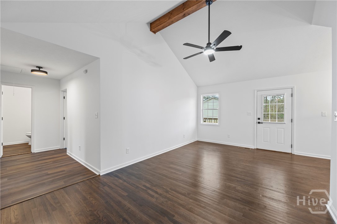 475 Hilltop Way Toccoa, GA 30577 - Photo 4 of 30