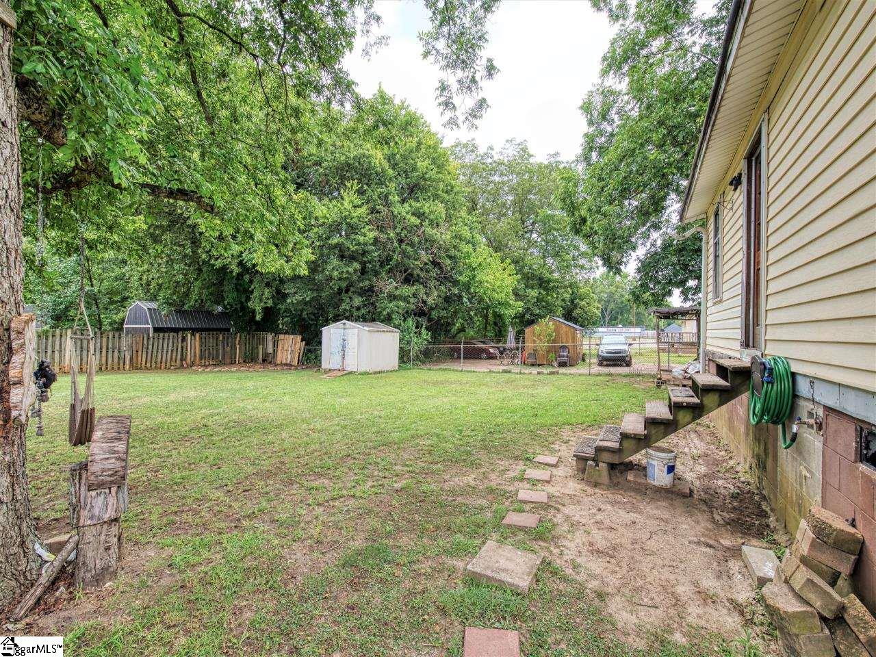 805 West Bramlett Road Greenville, SC 29611 - Photo 7 of 33 Gallery Image 7