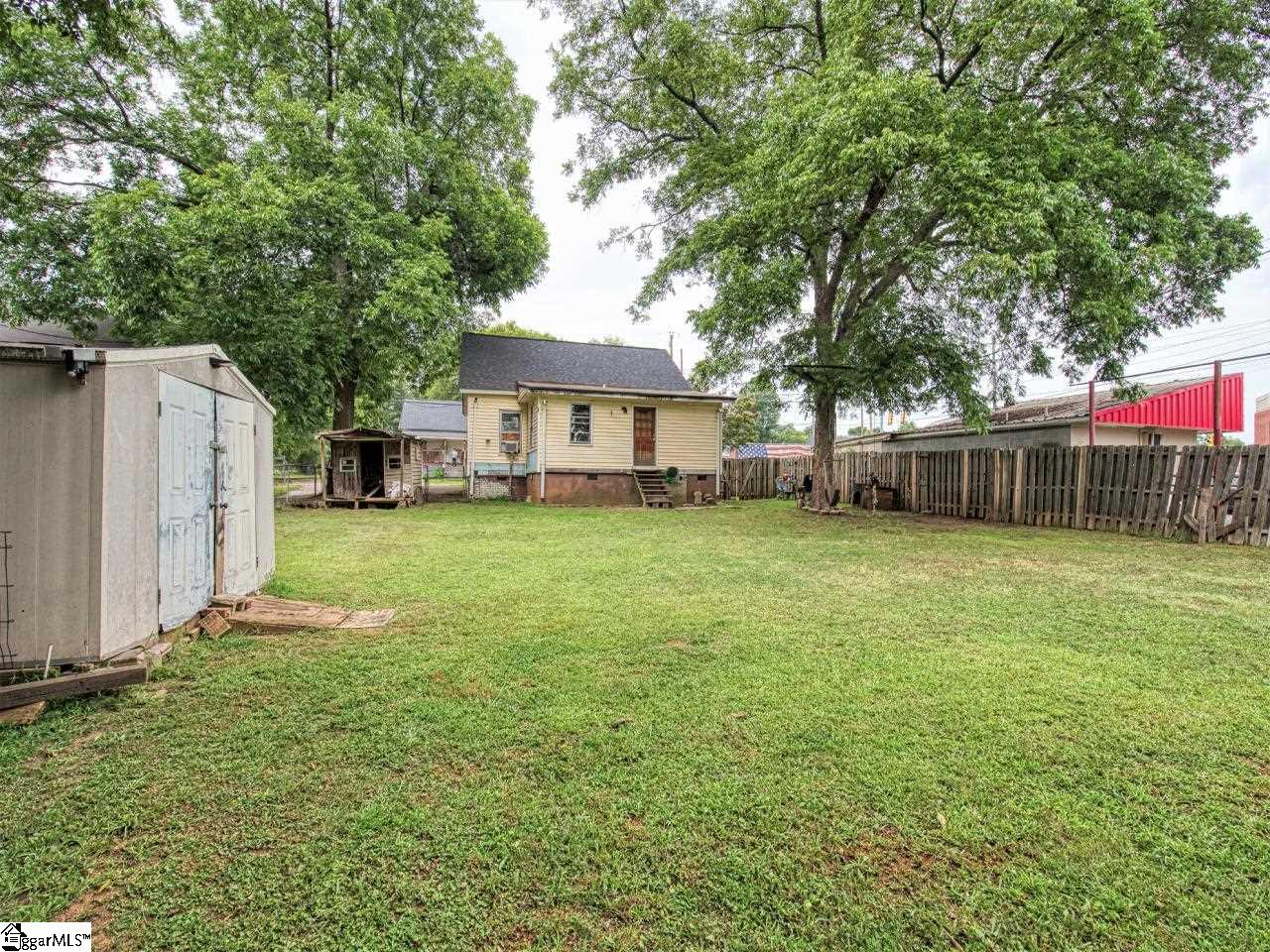 805 West Bramlett Road Greenville, SC 29611 - Photo 9 of 33 Gallery Image 9