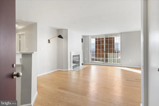 $3,150 | 1230 23rd Street Northwest, Unit 918, Washington, DC 20037