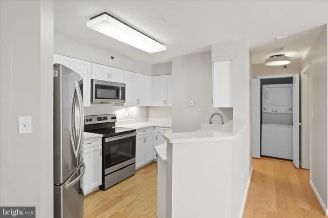 $3,150 | 1230 23rd Street Northwest, Unit 918, Washington, DC 20037