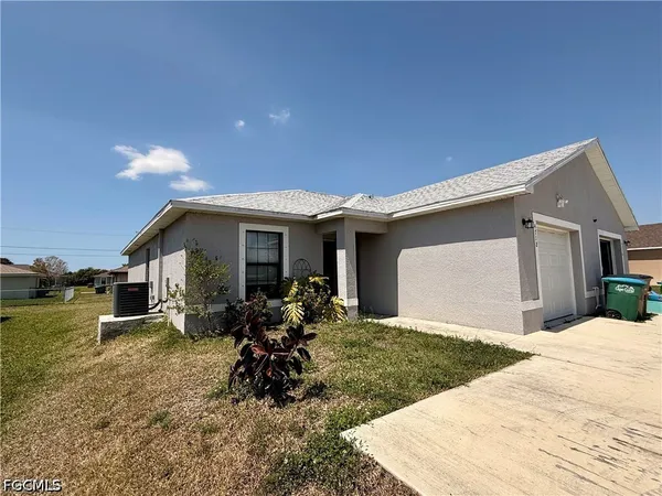 $1,600 | 4712 Southeast 5th Avenue, Cape Coral, FL 33904