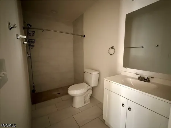 $1,600 | 4712 Southeast 5th Avenue, Cape Coral, FL 33904