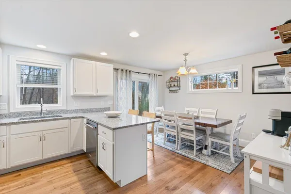 $664,900 | 217 South Main Street, Seabrook, NH 03874