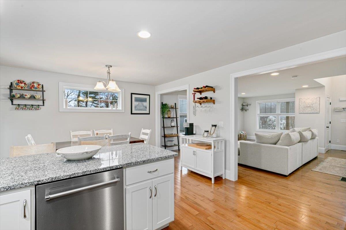 217 South Main Street Seabrook, NH 03874 - Photo 13 of 43