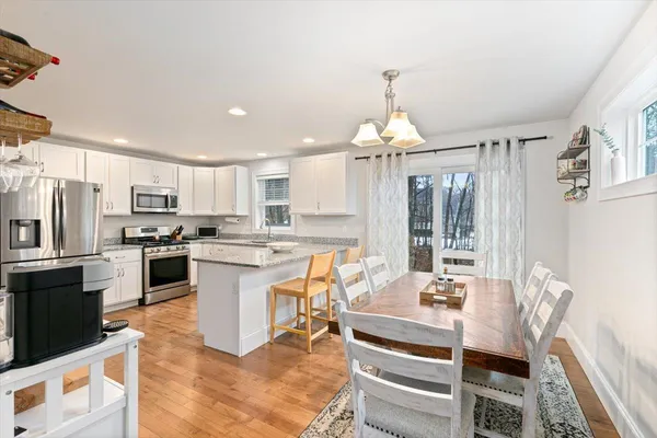 $664,900 | 217 South Main Street, Seabrook, NH 03874