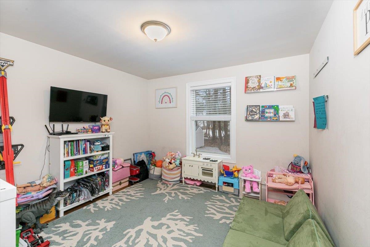 217 South Main Street Seabrook, NH 03874 - Photo 15 of 43