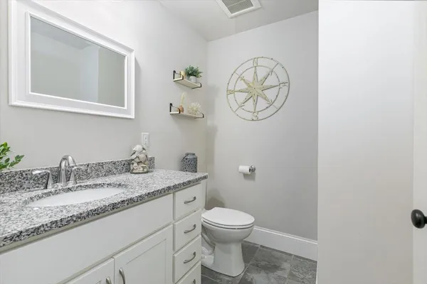 $664,900 | 217 South Main Street, Seabrook, NH 03874