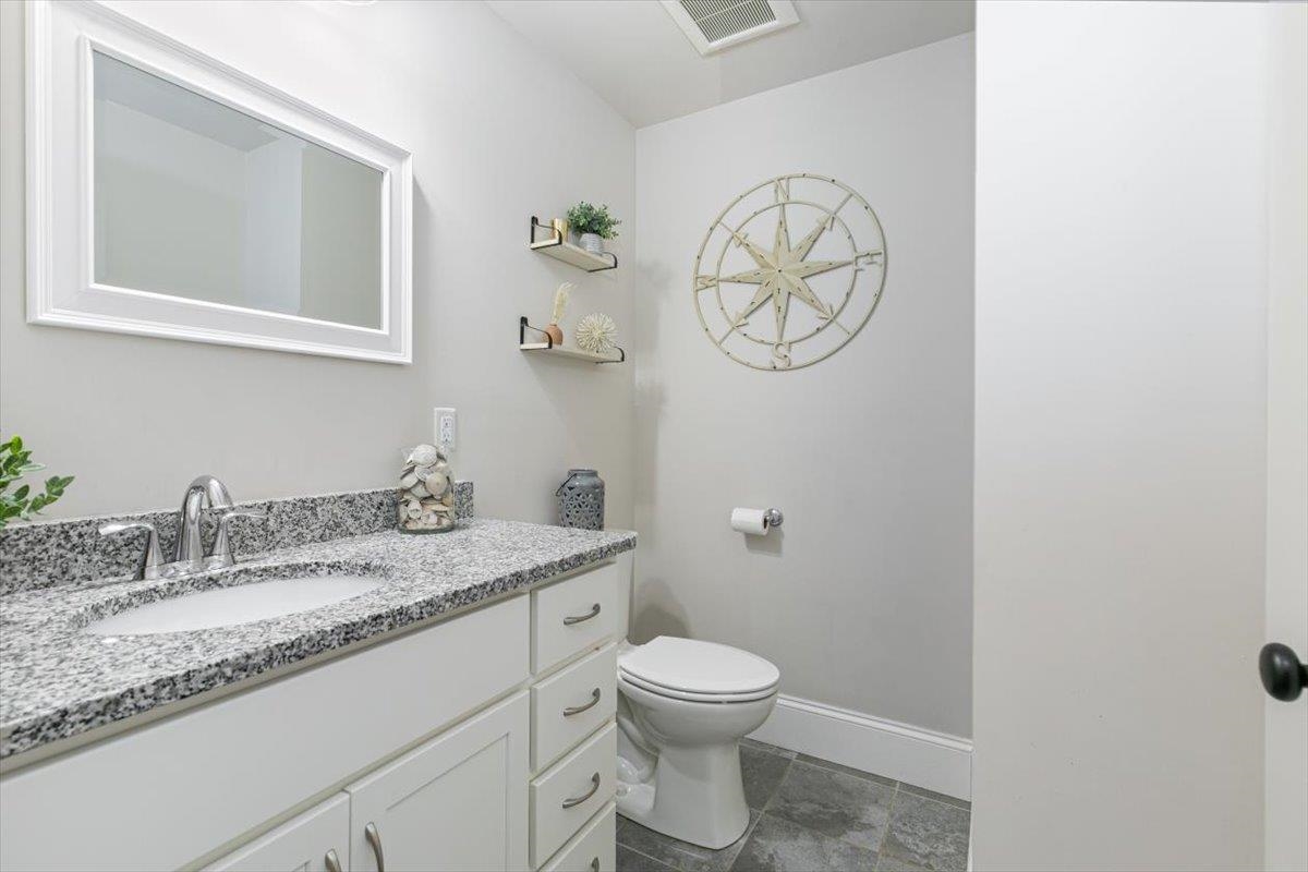 217 South Main Street Seabrook, NH 03874 - Photo 17 of 43