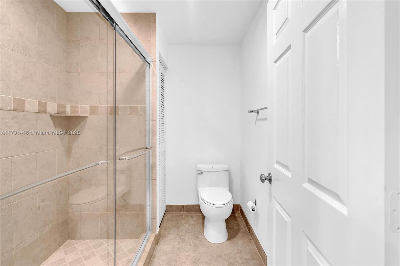 23140 Island View, Unit 3 Boca Raton, FL 33433 - Photo 28 of 33 upstairs master shower