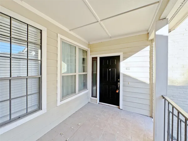 $1,650 | 2700 Revere Street, Unit 140, Houston, TX 77098