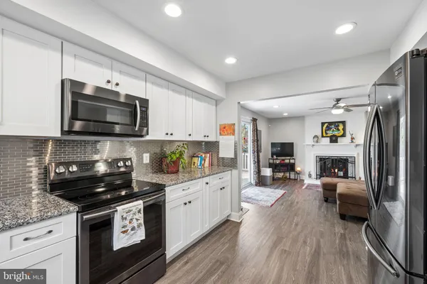 $650,000 | 102 Sexton Court, Sterling, VA 20164