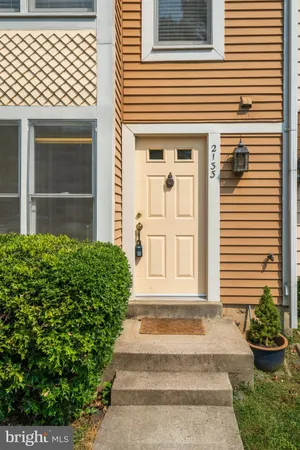 $2,500 | 2133 Whisper Way, Reston, VA 20191