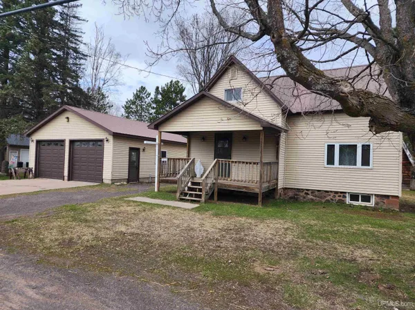 $159,000 | 28206 9th Street, Unit 3, Lake Linden, MI 49945