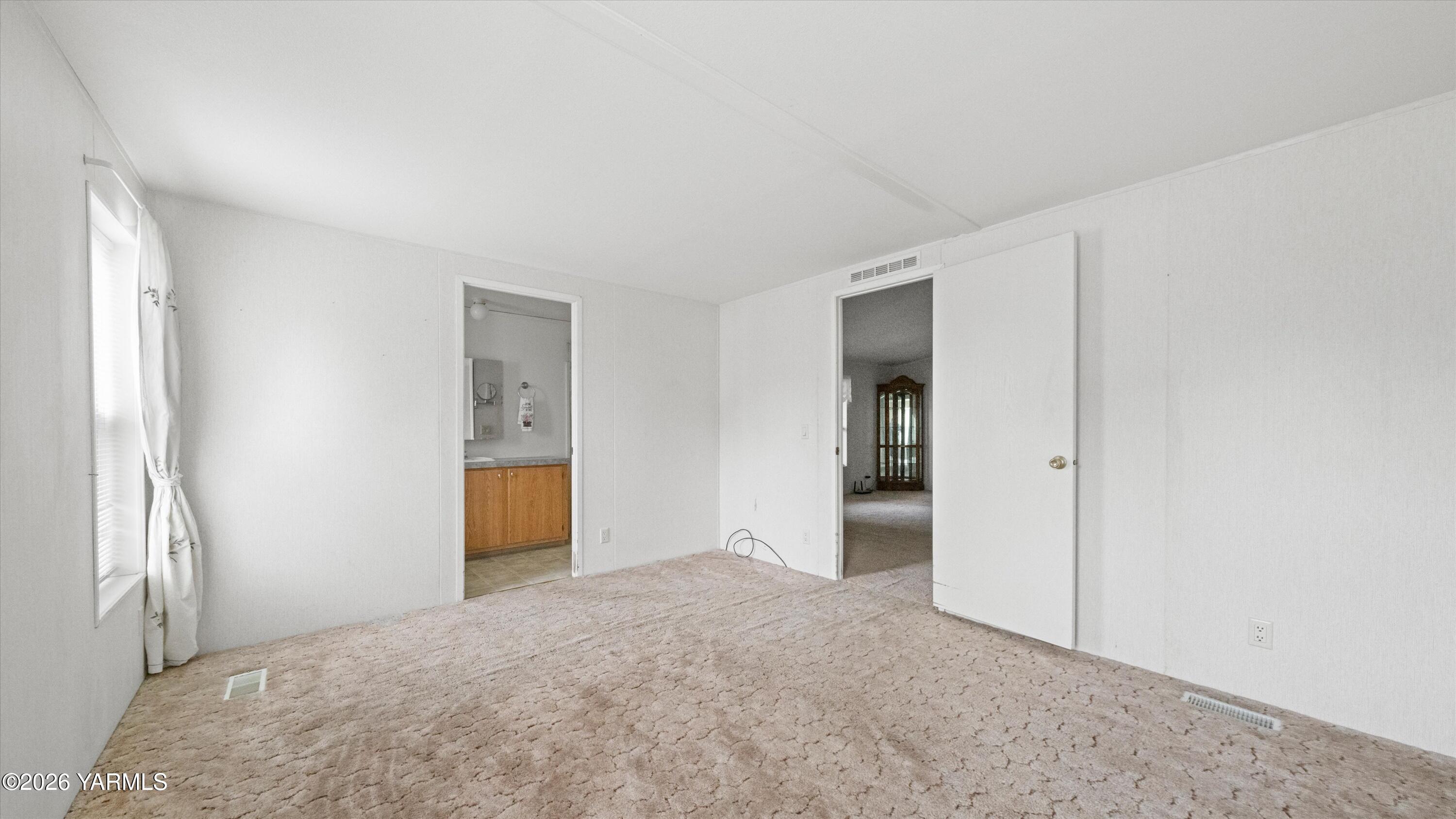 1130 North Wenas Road, Unit 3 Selah, WA 98942 - Photo 22 of 28 22-7R502609