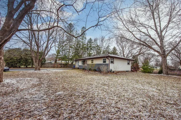 $5,650 | 17520 11th Avenue North, Plymouth, MN 55447