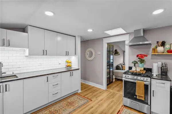 $1,300 | 86 Rochambeau Avenue, Unit 3, Providence, RI 02906