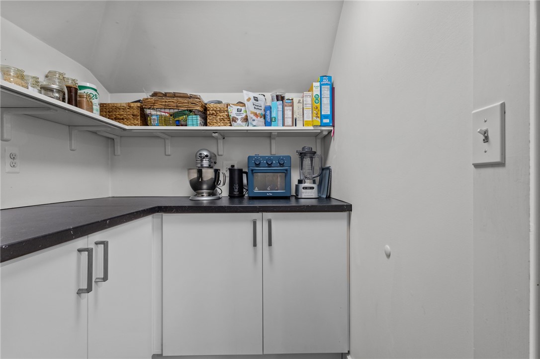 86 Rochambeau Avenue, Unit 3 Providence, RI 02906 - Photo 15 of 29