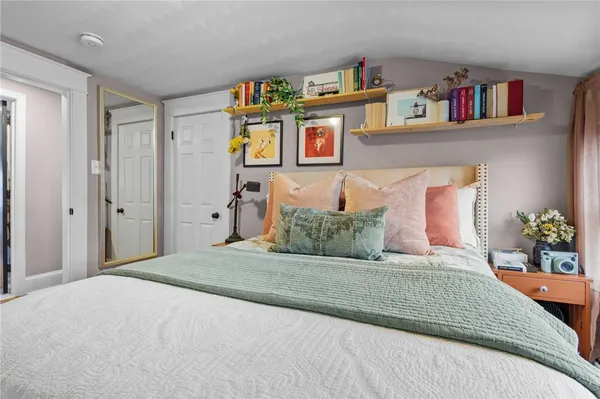 $1,300 | 86 Rochambeau Avenue, Unit 3, Providence, RI 02906