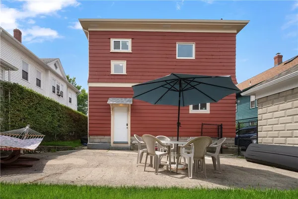 $1,300 | 86 Rochambeau Avenue, Unit 3, Providence, RI 02906