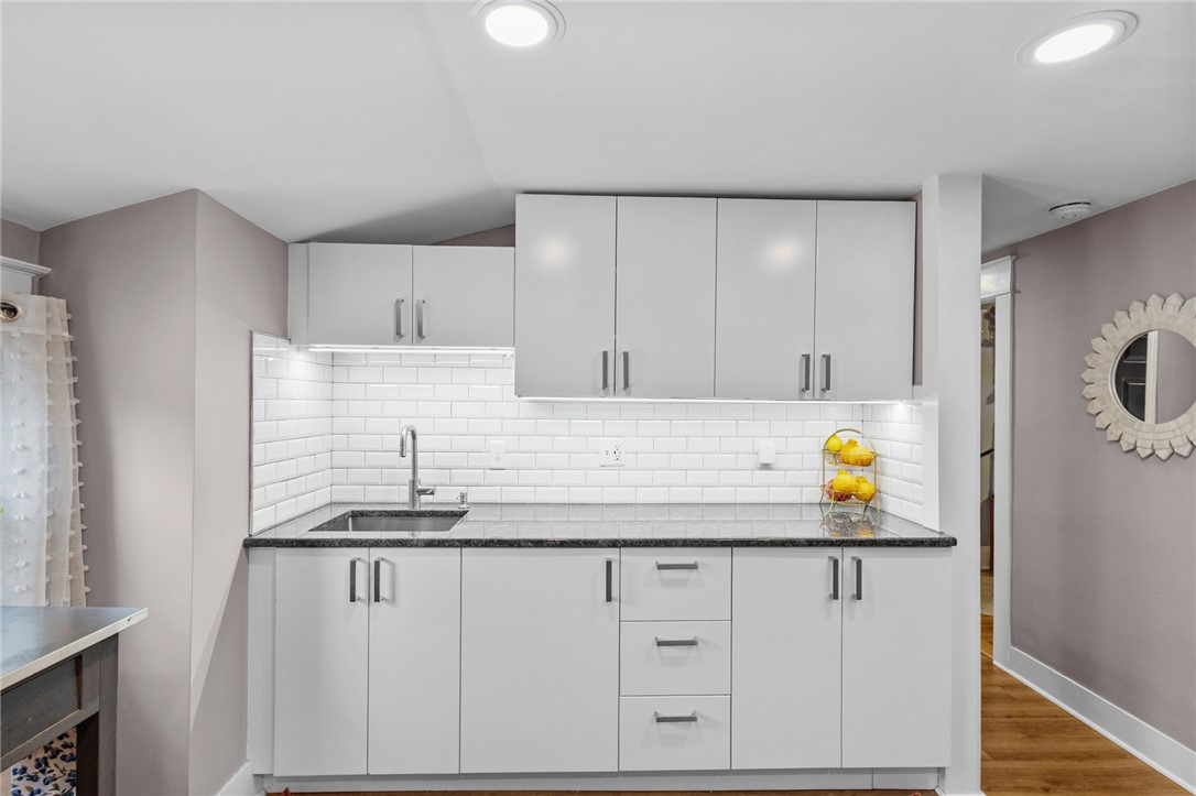 86 Rochambeau Avenue, Unit 3 Providence, RI 02906 - Photo 9 of 29